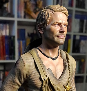 Statua di Terence Hill Trinità di Infinite Statue (recensione)
